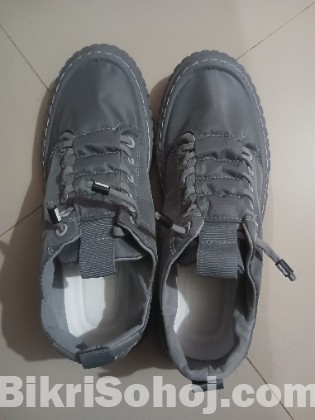 Chinese Importe Shoe